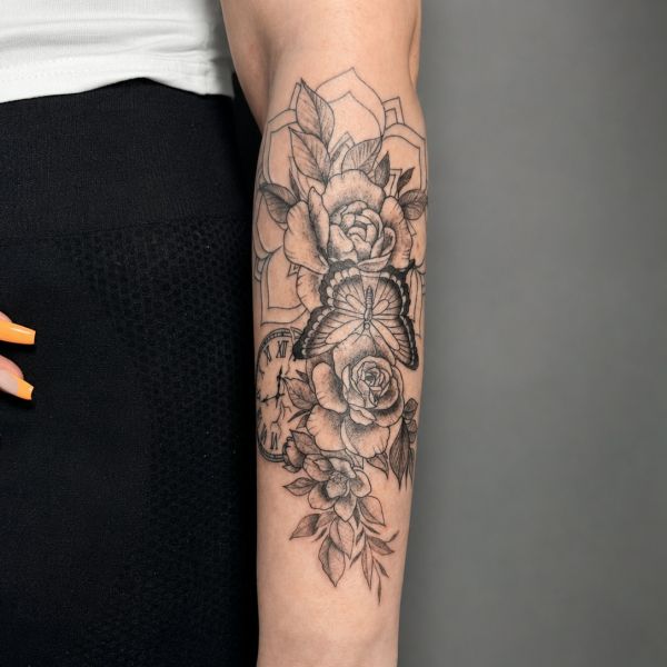 Alkar virag tetovalas gyoma – Phoenix Art Design tetoválás